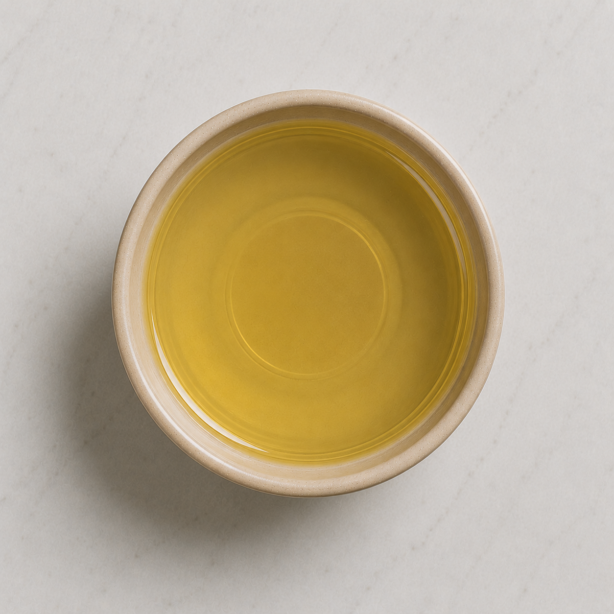 Sweet_Almond_Oil_a6ee291d-5d94-418b-9d55-6a317a896a4a.png